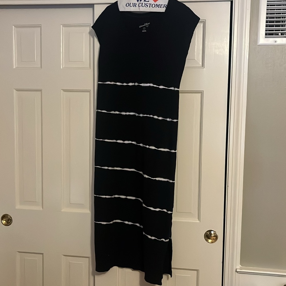 Universal threads black tie dye maxi size medium